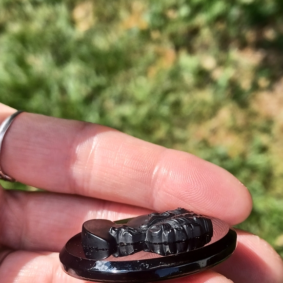 Antique Bakelite  Button - Picture 4 of 7